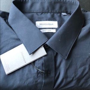 Men’s long sleeve dress shirt. Never worn